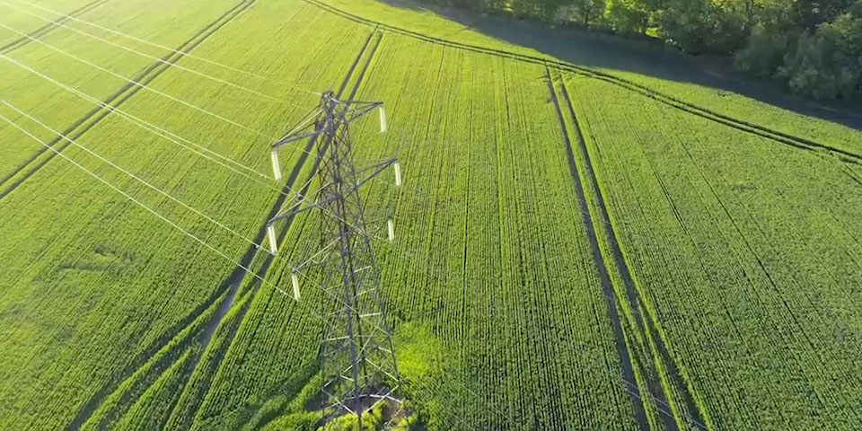 Aerial Hochspannungsleitung